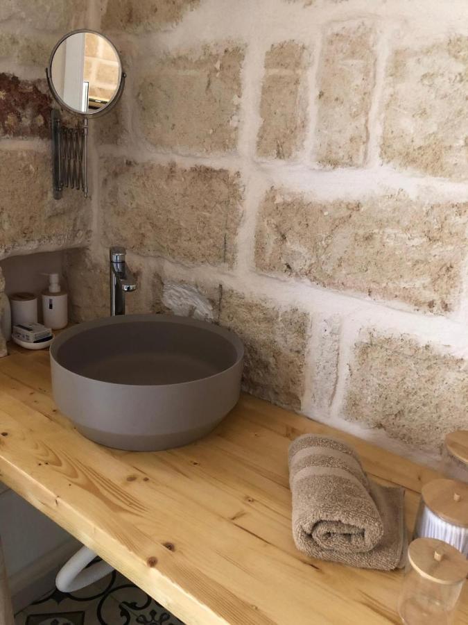 Гостевой дом Trullo Del Sol Челье-Мессапика Экстерьер фото