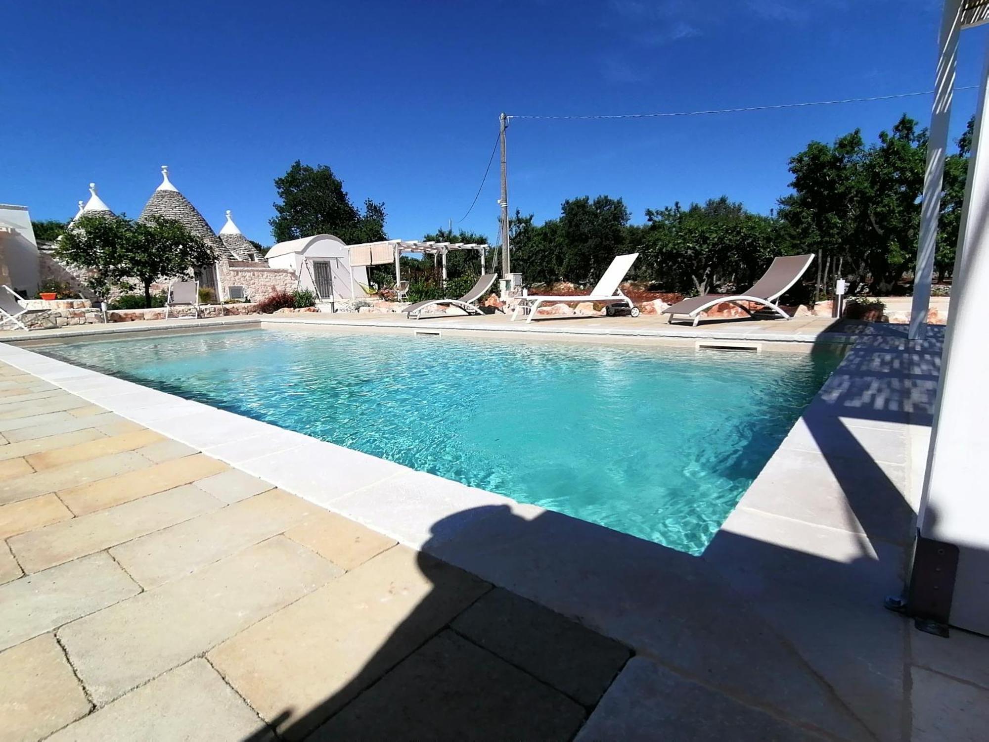 Гостевой дом Trullo Del Sol Челье-Мессапика Экстерьер фото